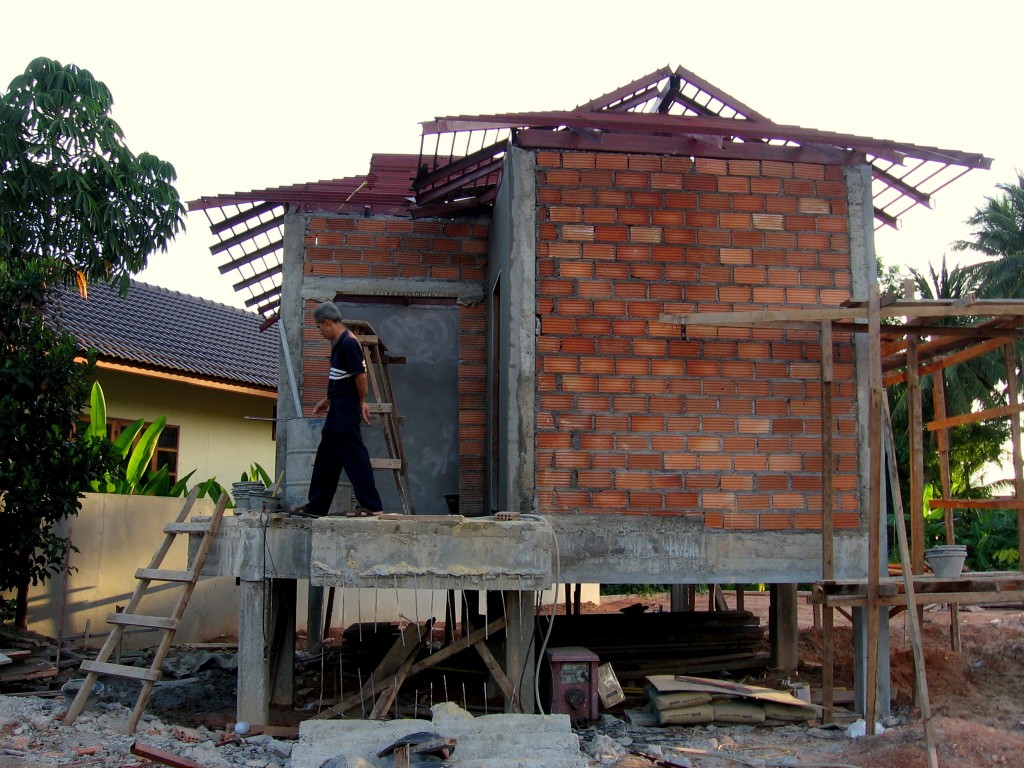 เทคนิคปลูกบ้าน เกาะสมุย Samui constructing home
